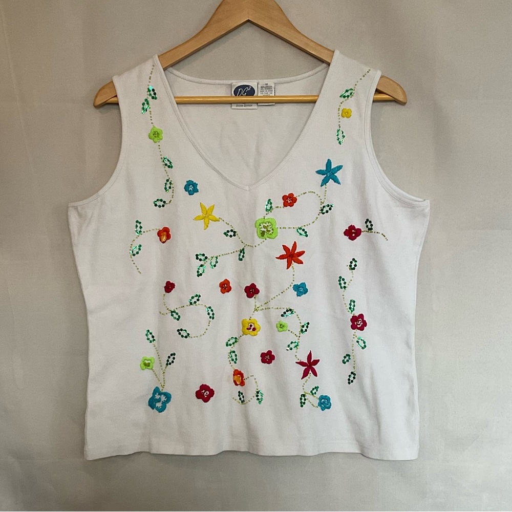 Vintage DG2 Diane Gilman Embroidered and Beaded Floral Ribbed Tank Top